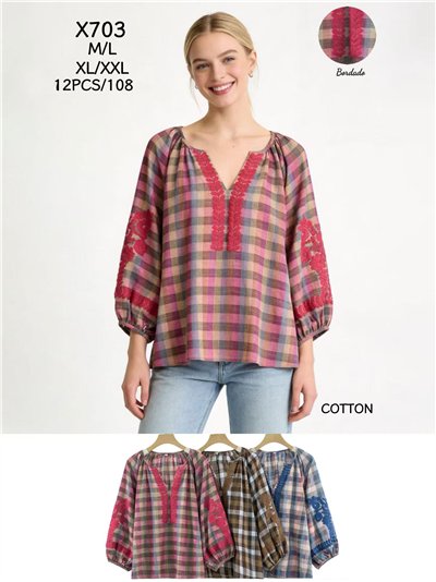 Blusa cuadros con bordado y manga abullonada 2