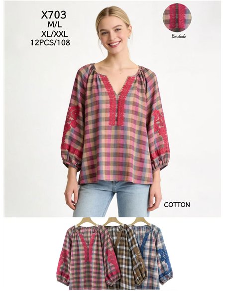 Blusa cuadros con bordado y manga abullonada