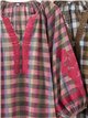 Blusa cuadros con bordado y manga abullonada