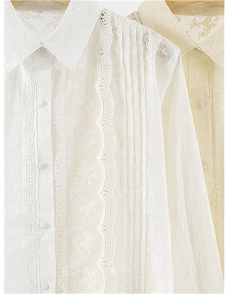 Baumwollhemd mit Biesen und Spitze