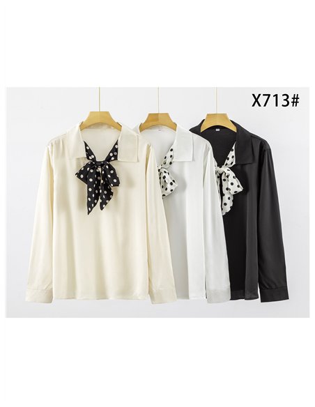 Blusa con lazada de lunares