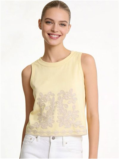Top sin mangas con bordado floral
