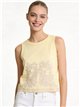 Top sin mangas con bordado floral