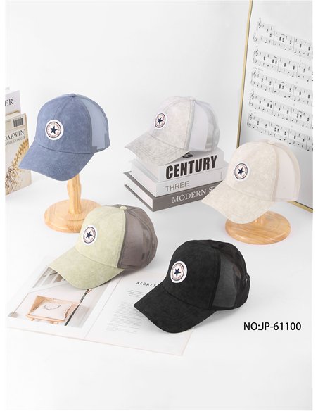 Gorra trucker vintage con parche estrella