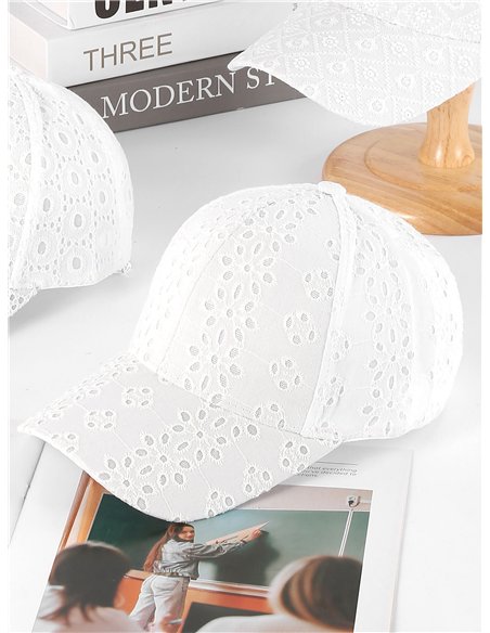 Gorra visera blanca bordado
