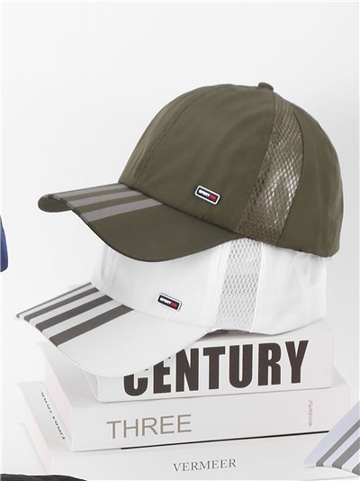 Gorra visera deportiva de rejilla con visera a rayas