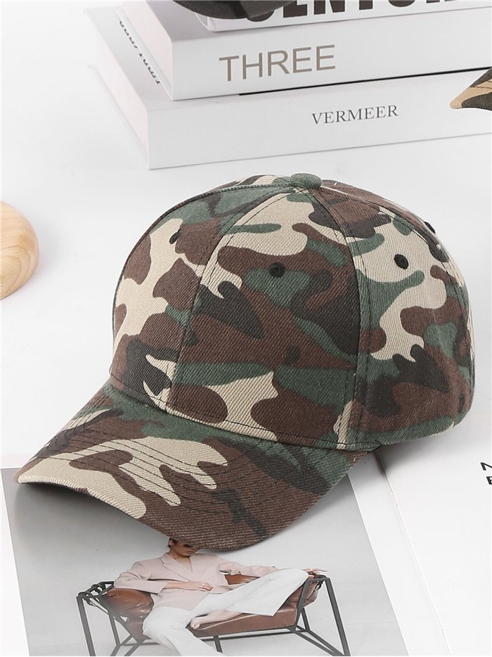Camo baseball cap