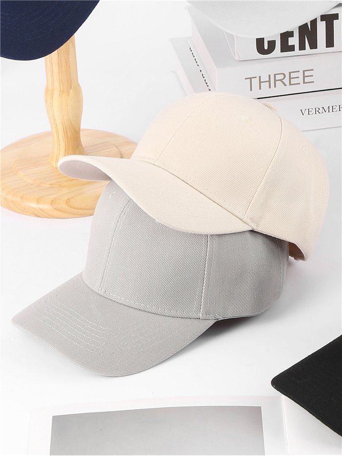 berretto con visiera semplice