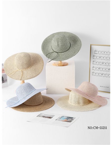 Chapéu de ráfia com cordão