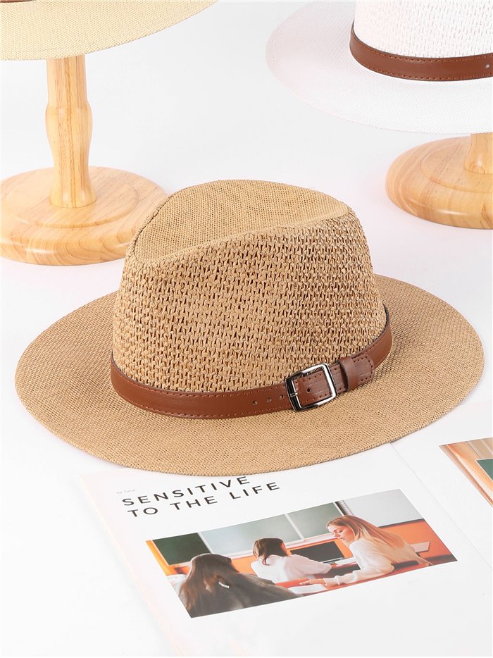Chapéu fedora de ráfia com fivela