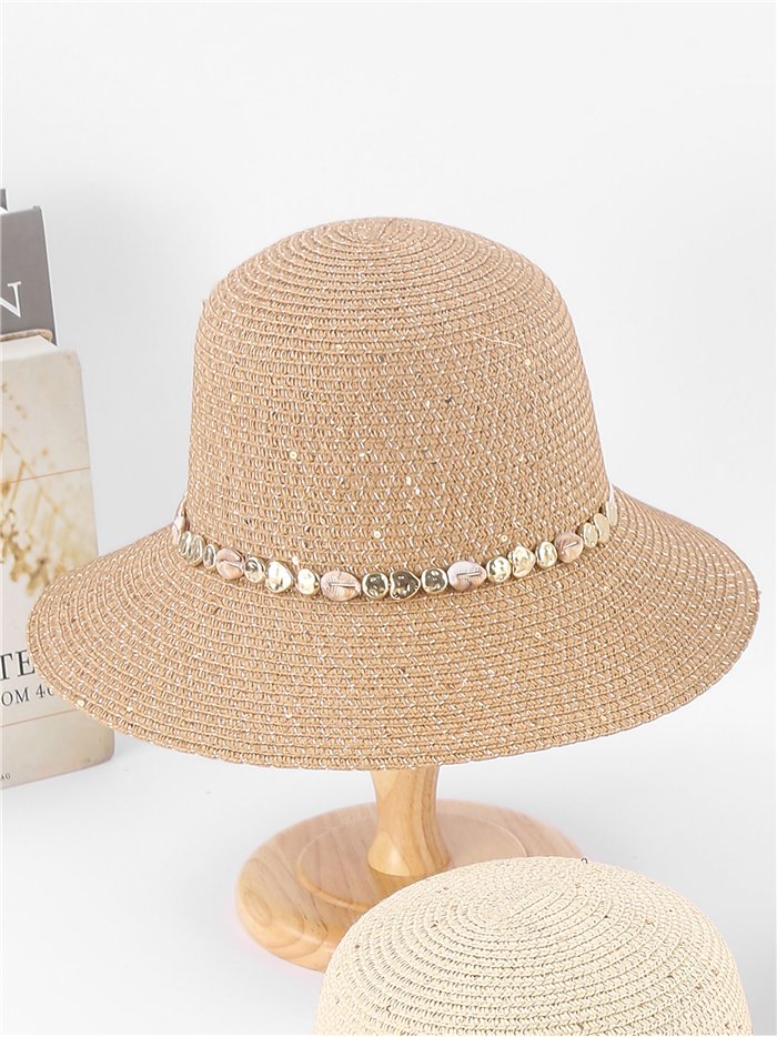 Sombrero de rafia con cinta de conchas