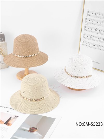 Sombrero de rafia con cinta de conchas 2