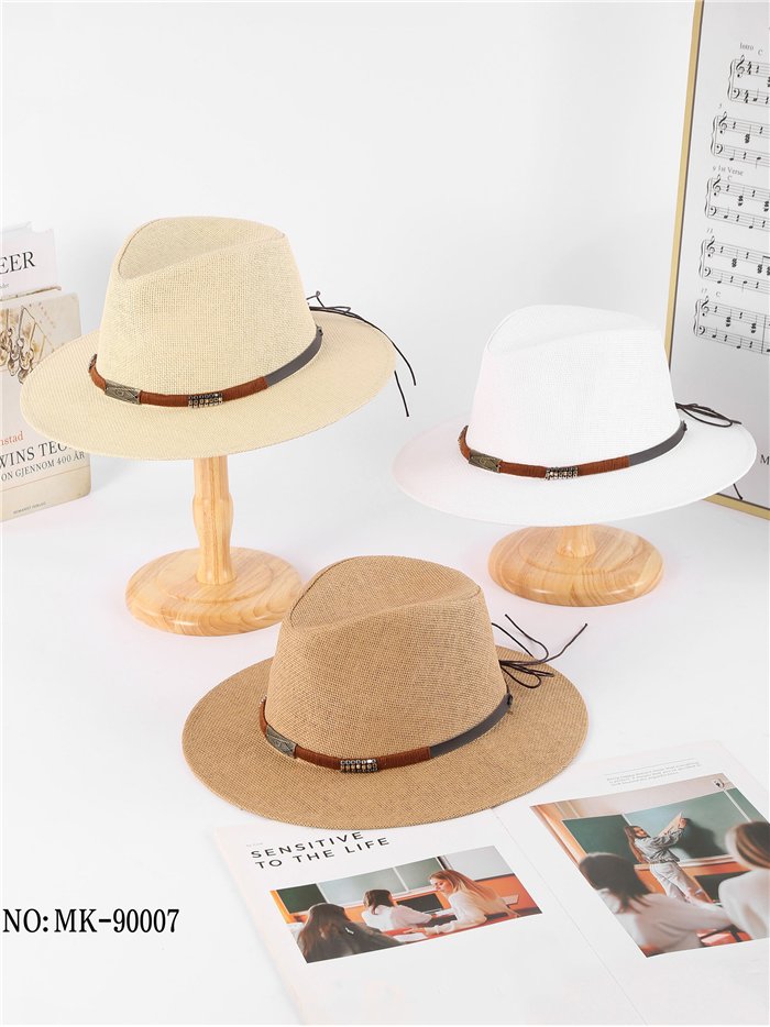 Sombrero panamá con banda decorativa