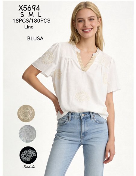 Blusa de lino bordada paisley con manga corta