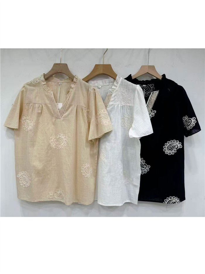 Blusa de lino bordada paisley con manga corta