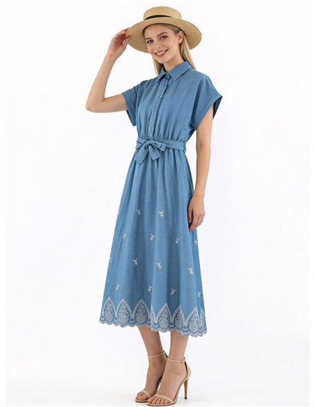 Vestido camisero símil denim bordado con cinturón