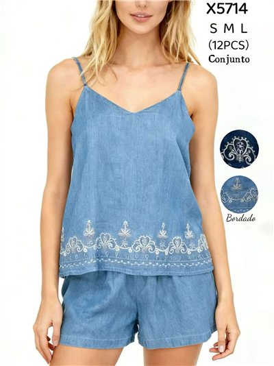 Conjunto símil denim de top bordado y short 2