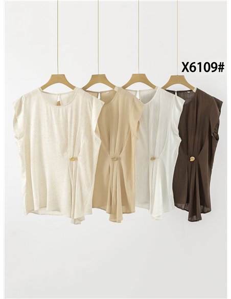 Blusa de lino talla grande con drapeado lateral