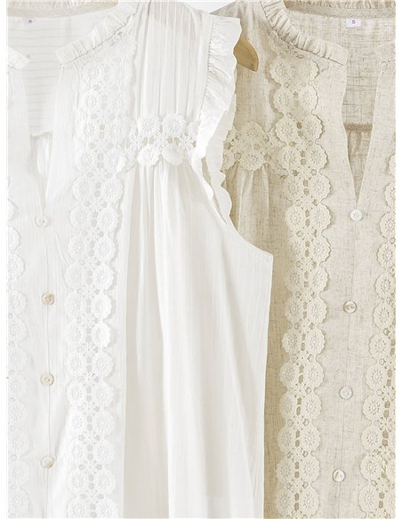 Blusa de lino con encaje sin mangas