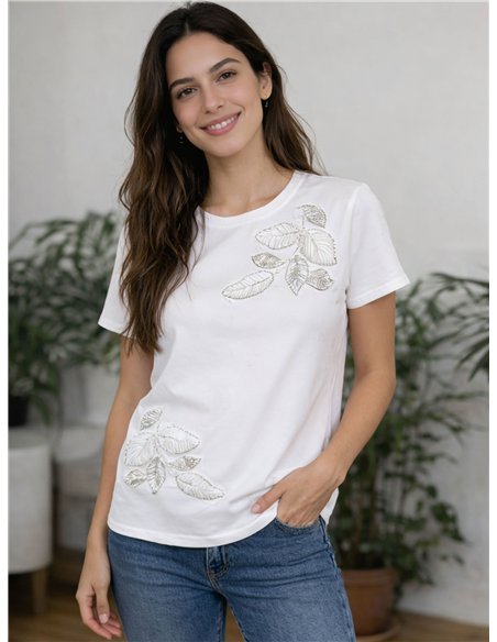 Camiseta hojas bordadas abalorios