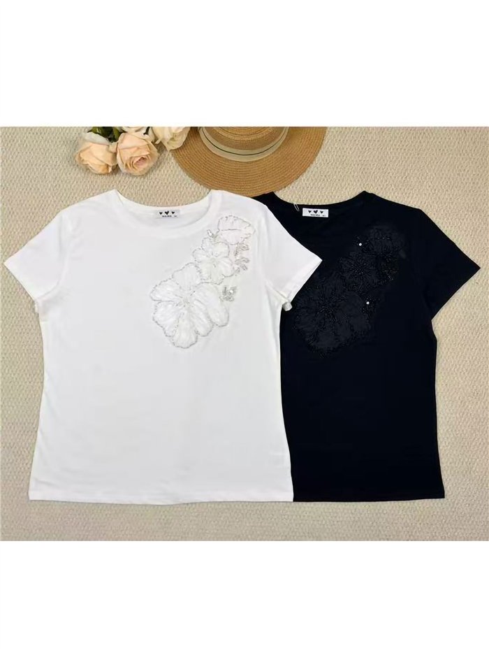 Besticktes Blumen-T-Shirt mit Schulterdetail