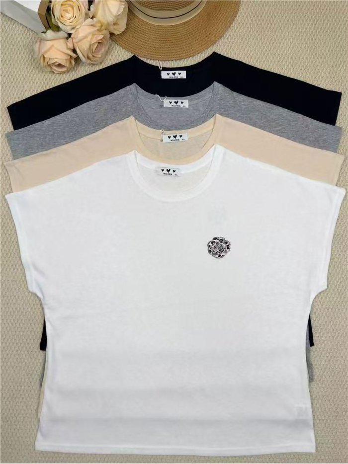 Camiseta amplia parche flor