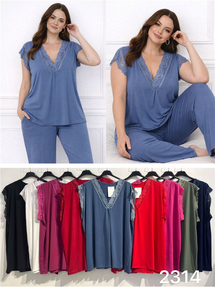 Top in lycra taglie forti con maniche e scollo in pizzo