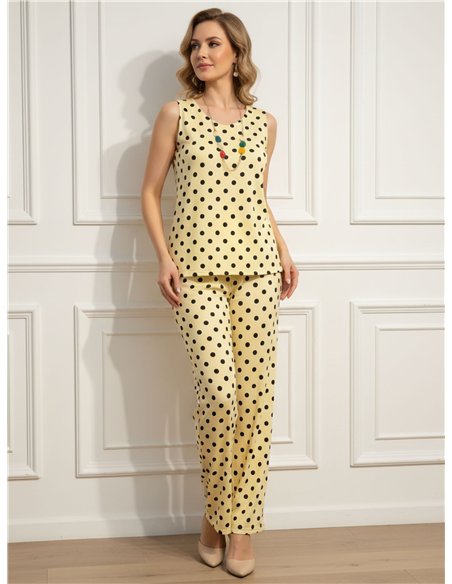 Lycra-Set: Bluse mit Polka-Dot-Muster, passende Halskette und Hose