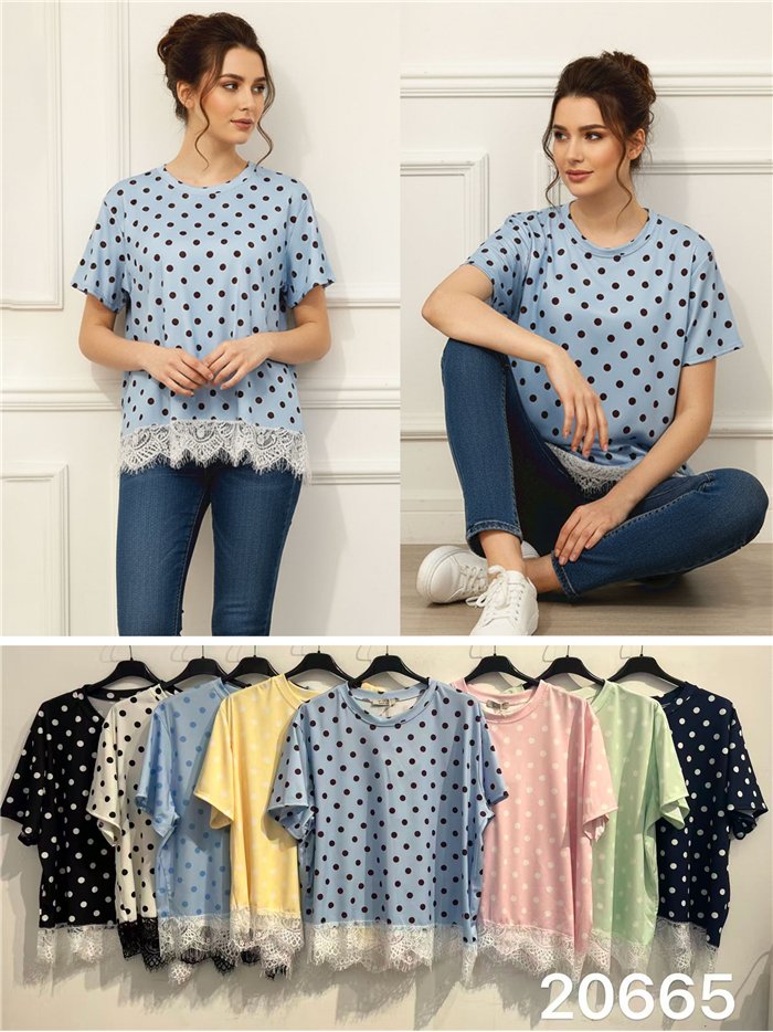 Camiseta lunares con bajo de encaje
