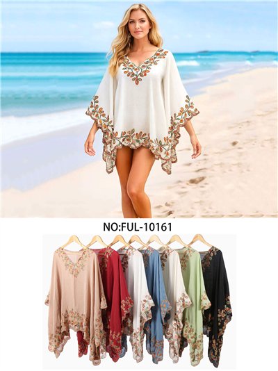 Caftán playero bordado estilo poncho 2