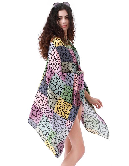 Pareo aus geometrischem Patchwork.