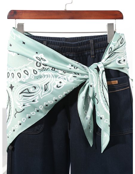 Pañuelo triangular paisley