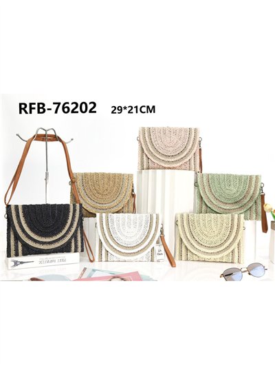 Sac bandoulière en raphia avec rabat semi-circulaire 2