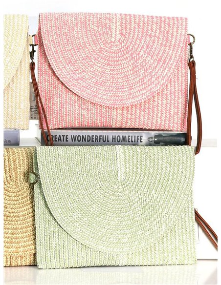 Bolso bandolera rafia minimal con solapa semicircular