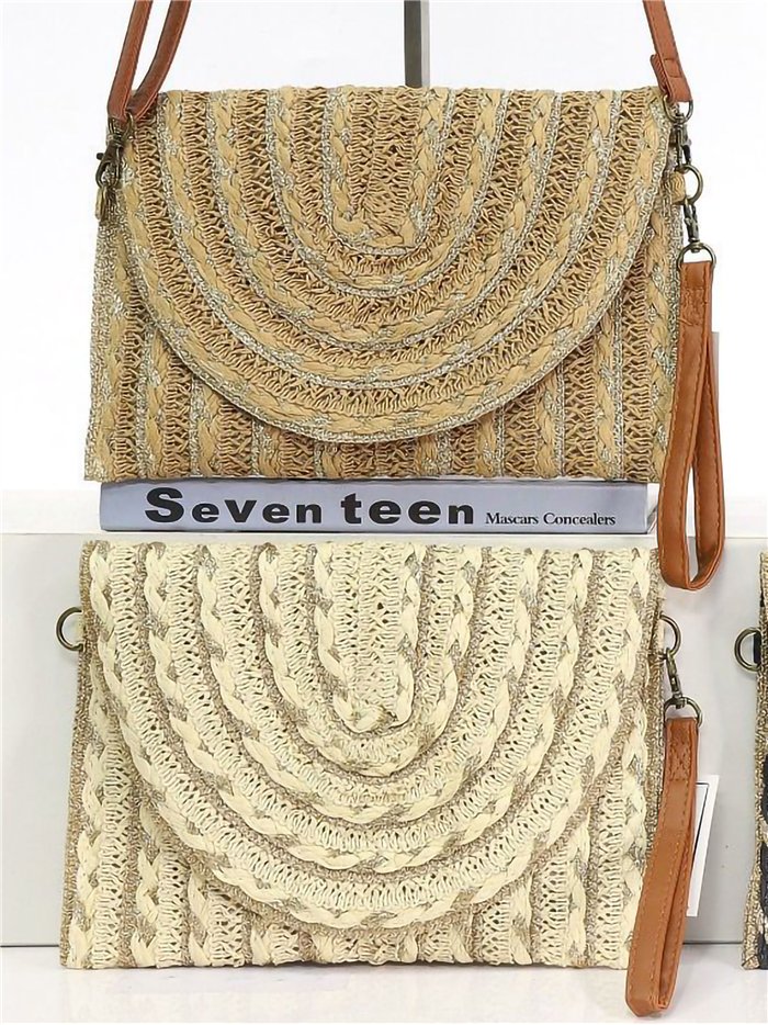 Bolso bandolera rafia textura con solapa semicircular