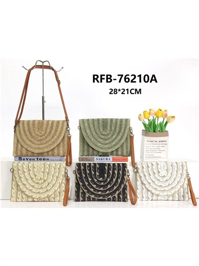 Bolso bandolera rafia textura con solapa semicircular 2