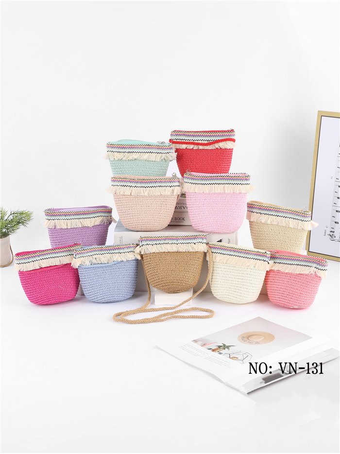 Sac bandoulière bohème en raphia pour enfant avec franges