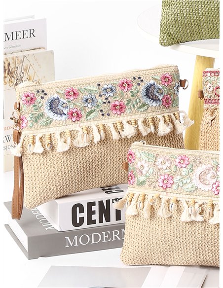 Bolso bandolera boho con flores bordadas