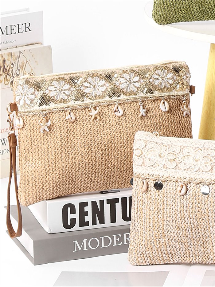 Bolso bandolera boho con encaje y conchas