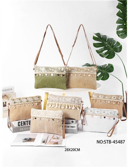 Bolso bandolera boho con encaje y conchas