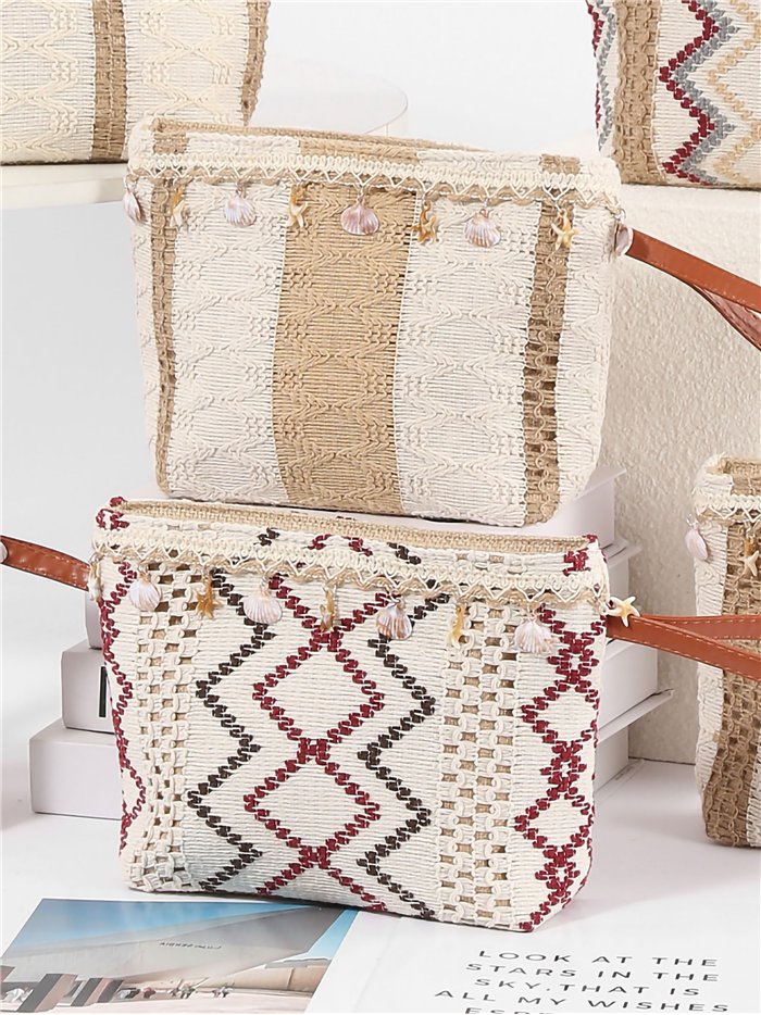 Neceser boho con borla y conchas