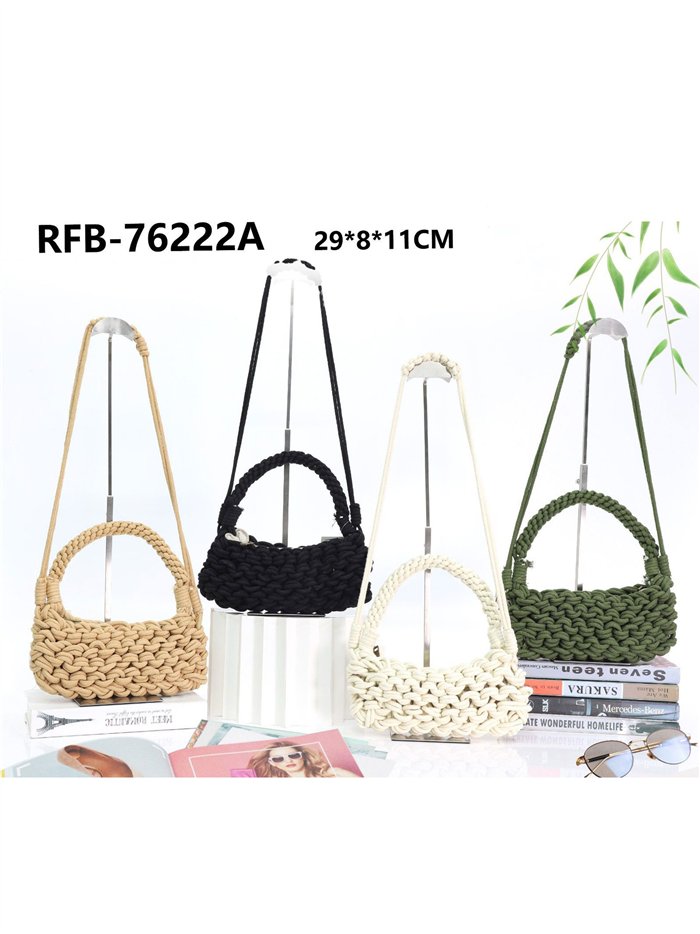 Bolso baguette macramé