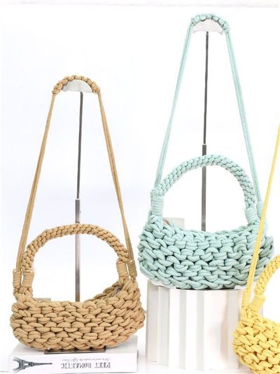 Bolso baguette macramé