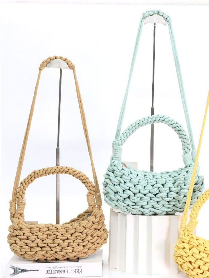 Bolso baguette macramé