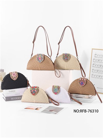 Bolso sobre de rafia con solapa joya 2