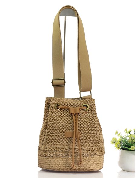 Bolso bombonera de rafia con cordón