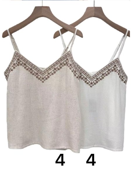 Haut en dentelle brodée style bohème