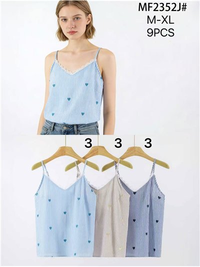 Haut en dentelle à rayures et cœurs brodés 2