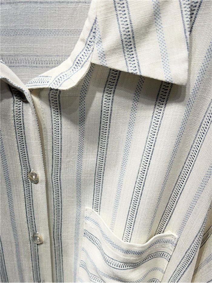 Conjunto de camisa listrada e calça reta