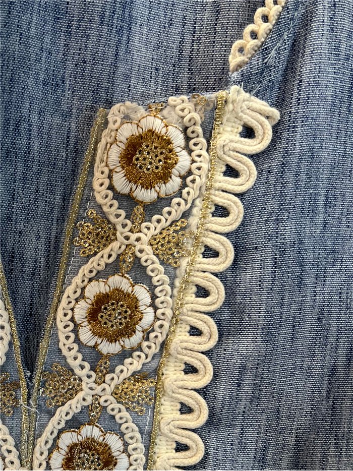 Blusa sin mangas bordada con lentejuelas